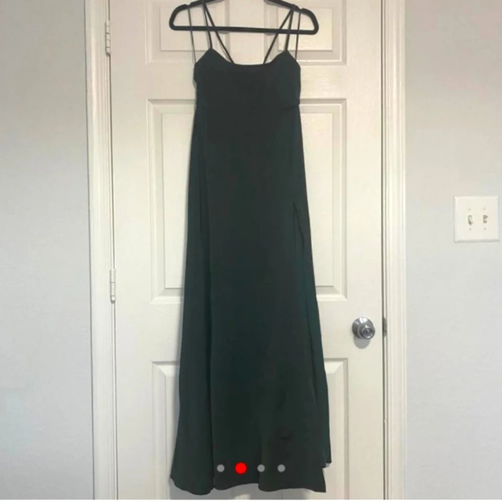 Emerald Green Showpo Maxi Dress - Picture 2 of 7